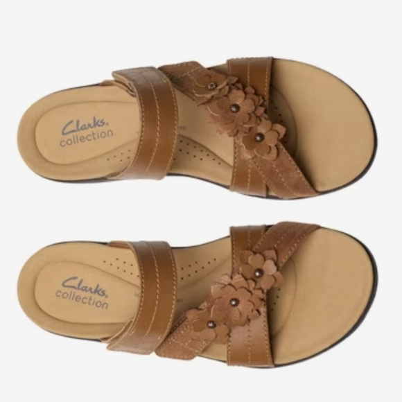 Clarks Sandals - NEW Tan Leather Wide Womans Sandals - Picture 2 of 10